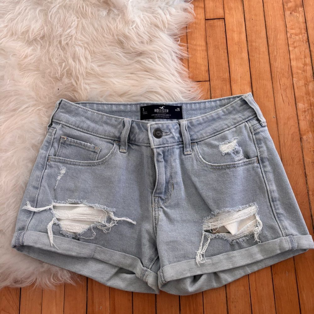 NWOT hollister low rise boyfriend short